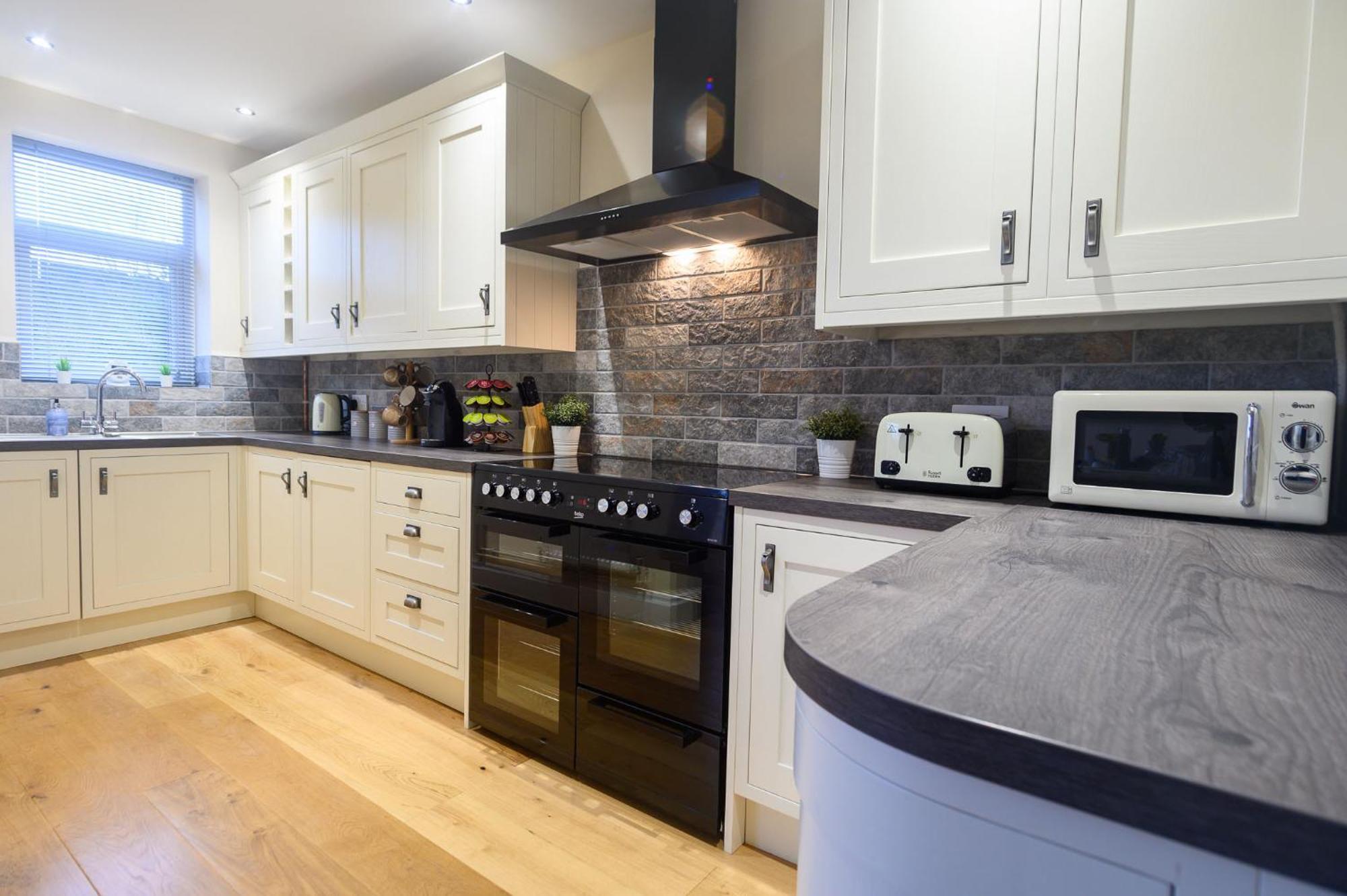 Beechwood House By Ty Sa - Icc & Celtic Manor Hotel นิวพอร์ต ภายนอก รูปภาพ